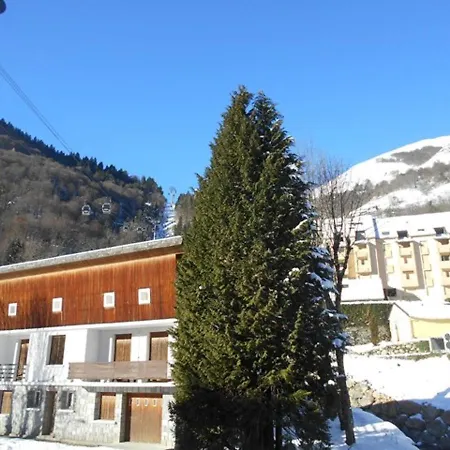 T2 Avec Terrasse, Coin Nuit, Parking Et Proximite Telecabine - 4 Pers. - Fr-1-401-66 דירה *