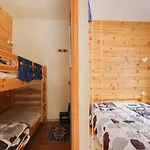 T2 Avec Terrasse, Coin Nuit, Parking Et Proximité Télécabine - 4 Pers. - Fr-1-401-66