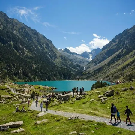 T2 Avec Terrasse, Coin Nuit, Parking Et Proximite Telecabine - 4 Pers. - Fr-1-401-66 * Cauterets