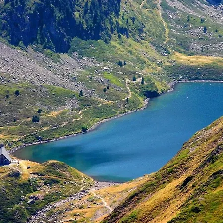 T2 Avec Terrasse, Coin Nuit, Parking Et Proximite Telecabine - 4 Pers. - Fr-1-401-66 Apartment *