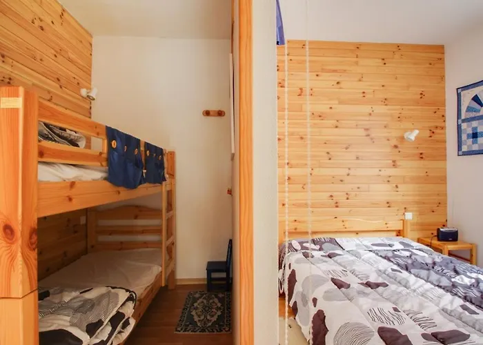 T2 Avec Terrasse, Coin Nuit, Parking Et Proximite Telecabine - 4 Pers. - Fr-1-401-66